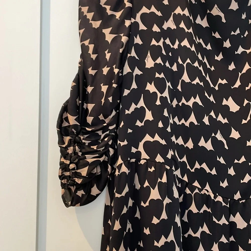 Juicy Couture, 100% Silk, Chic Black and Dusty Pink Patterned Dress, Size 14 - Picture 5 of 12